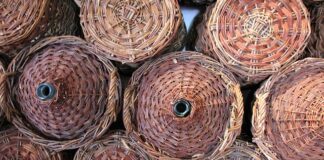 Jak przechowywać stare mapy?