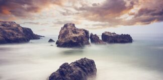 Co zabrać na kamienistą plażę? Co zabrać na kamienistą plażę?